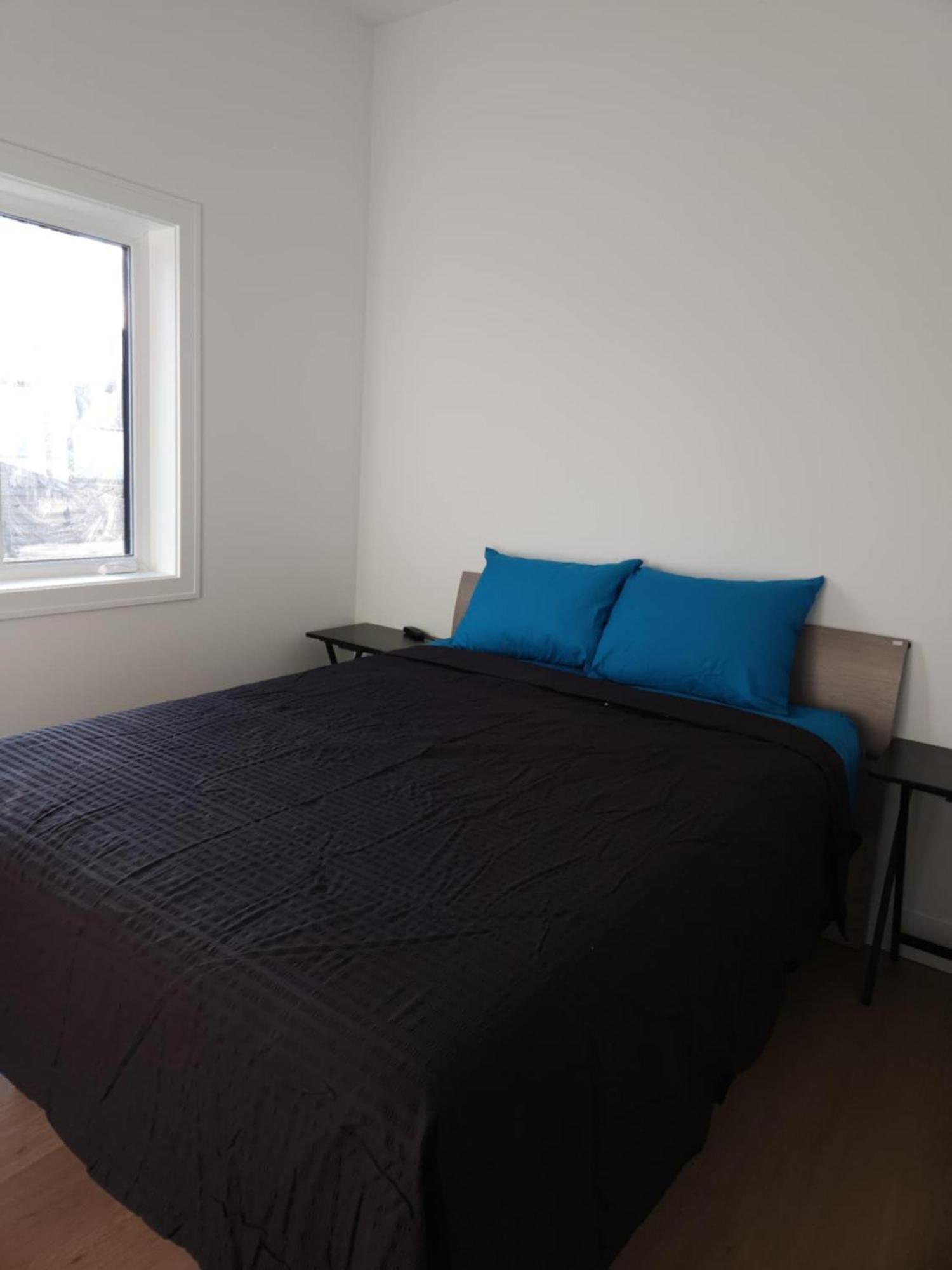 Signature Luxe Top-Floor Townhouse 2Br, 3Ba With Stunning Views 밴쿠버 외부 사진
